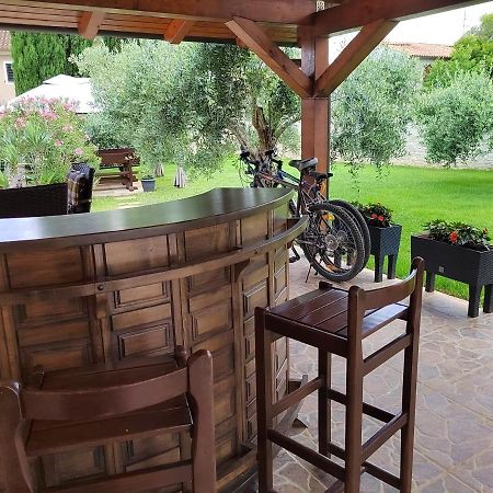 Relax Green House Ровинь Экстерьер фото