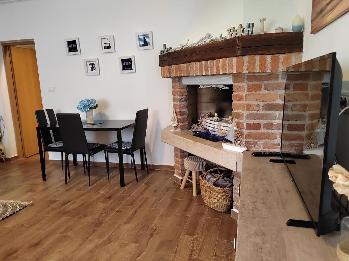Relax Green House Ровинь Экстерьер фото
